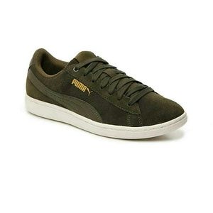 puma vikky lo suede sneaker